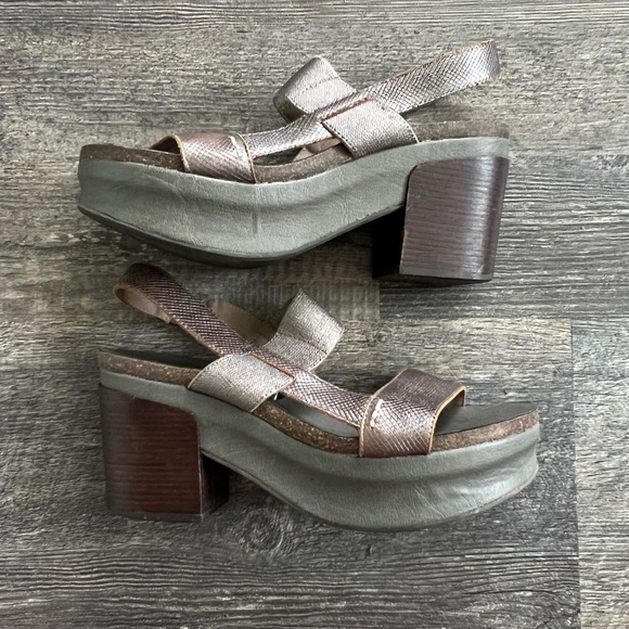 OTBT Indio Chunky Block Heel, Platform Shoes 10 pewter taupe grey - Picture 1 of 7